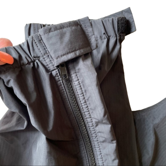 🎀 MEC Track Pants, Full Zips Down Both legs, Velcro on both sides of waist, - Picture 5 of 8